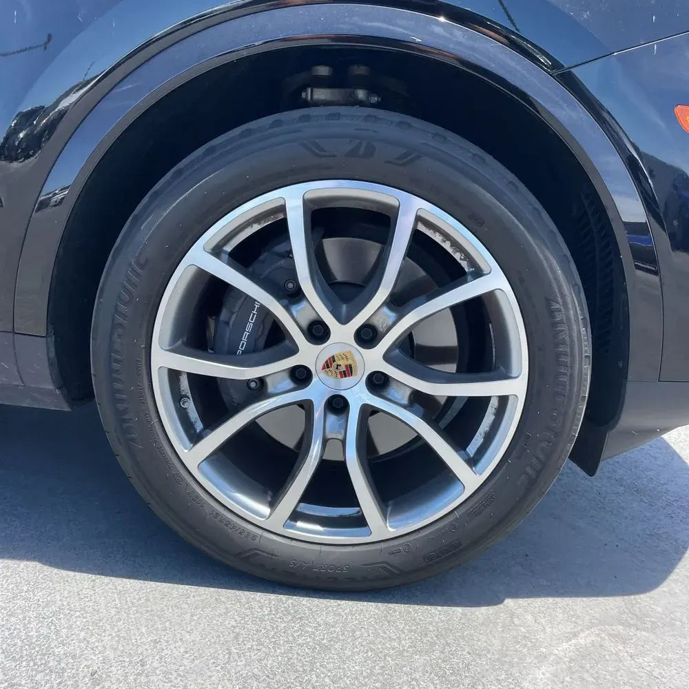 2024 Porsche Cayenne Base