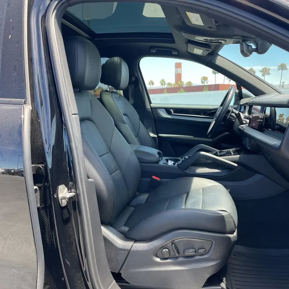 2024 Porsche Cayenne Base