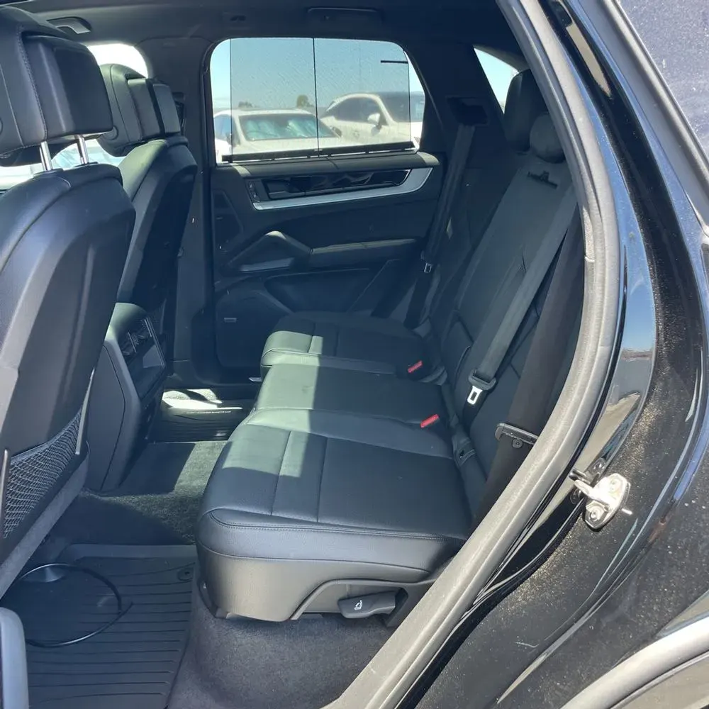 2024 Porsche Cayenne Base