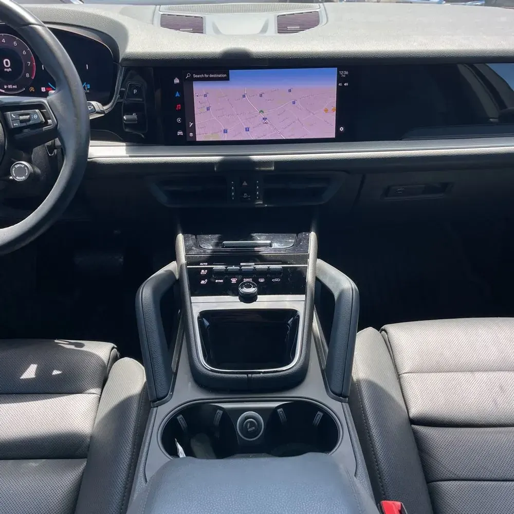 2024 Porsche Cayenne Base