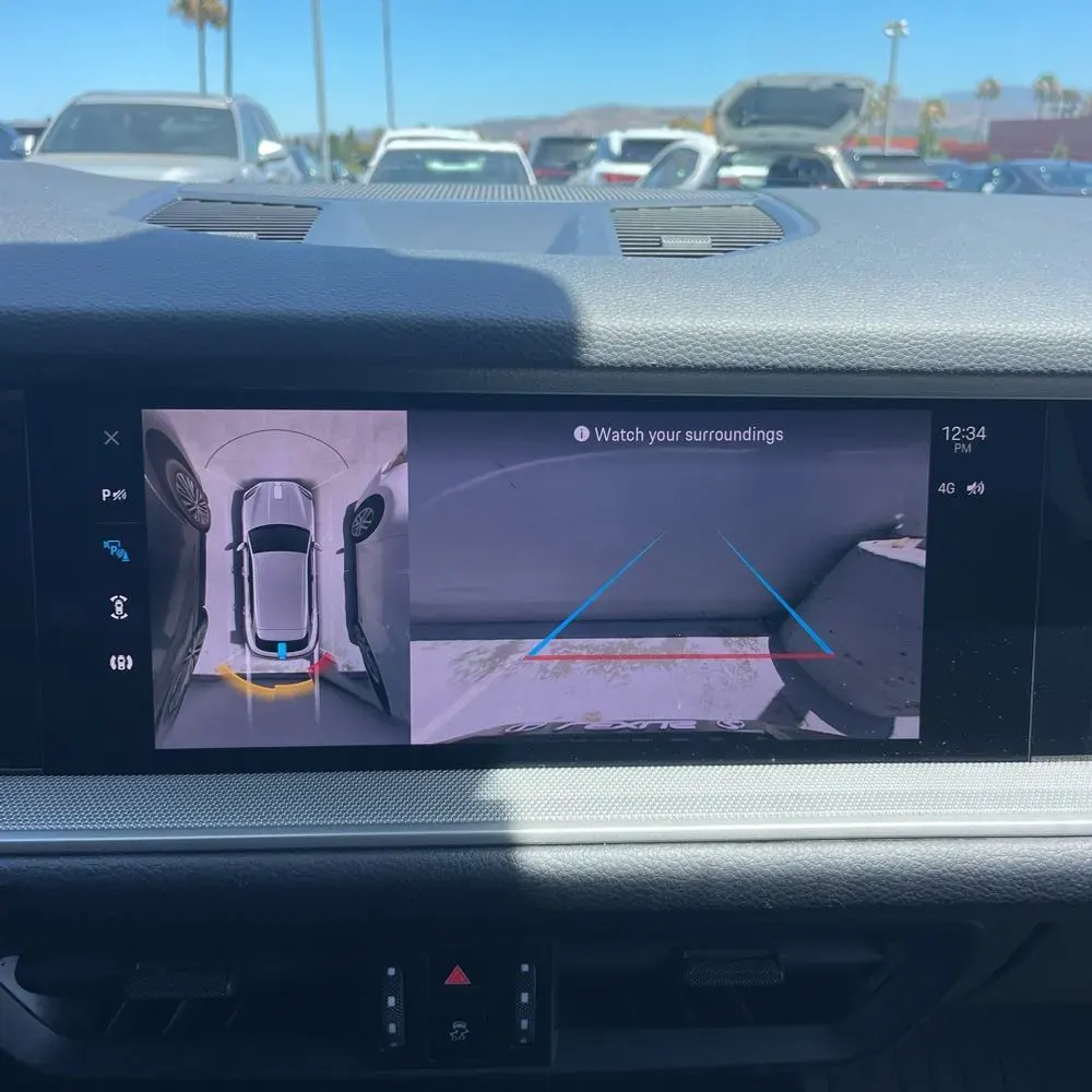 2024 Porsche Cayenne Base
