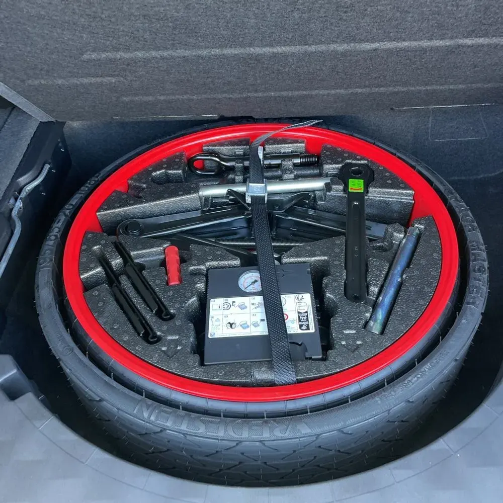 2024 Porsche Cayenne Base