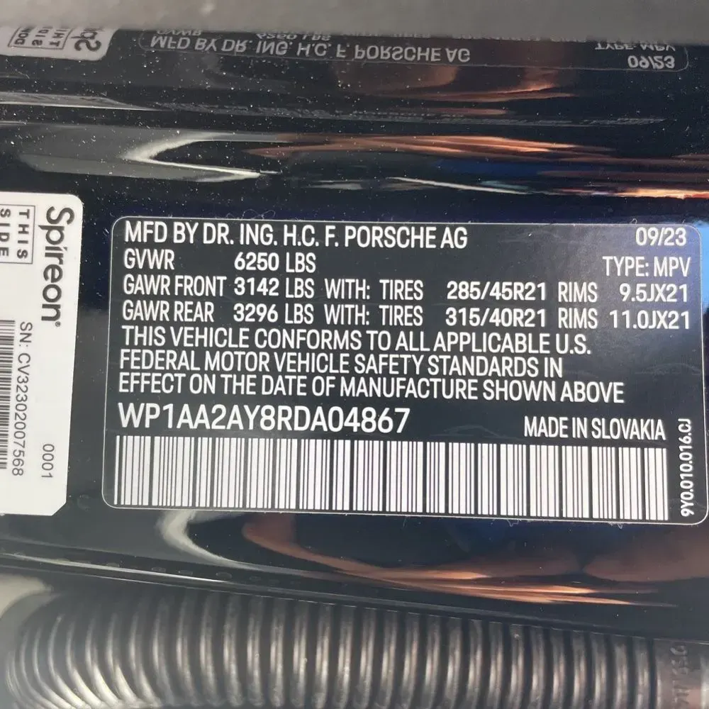 2024 Porsche Cayenne Base