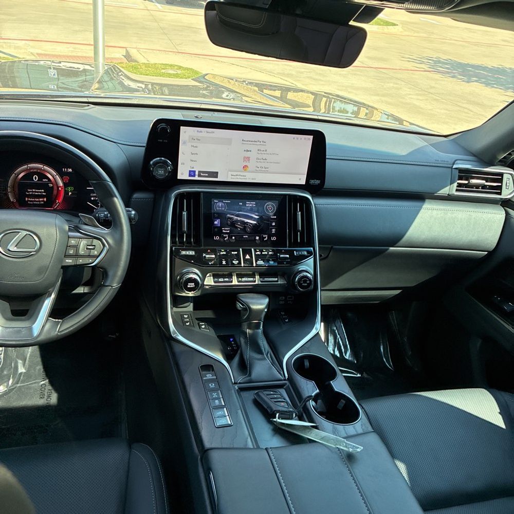 2022 Lexus LX 600 Luxury