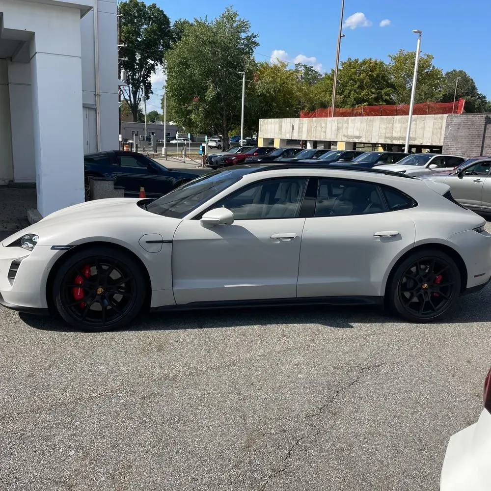 2024 Porsche Taycan GTS Sport Turismo