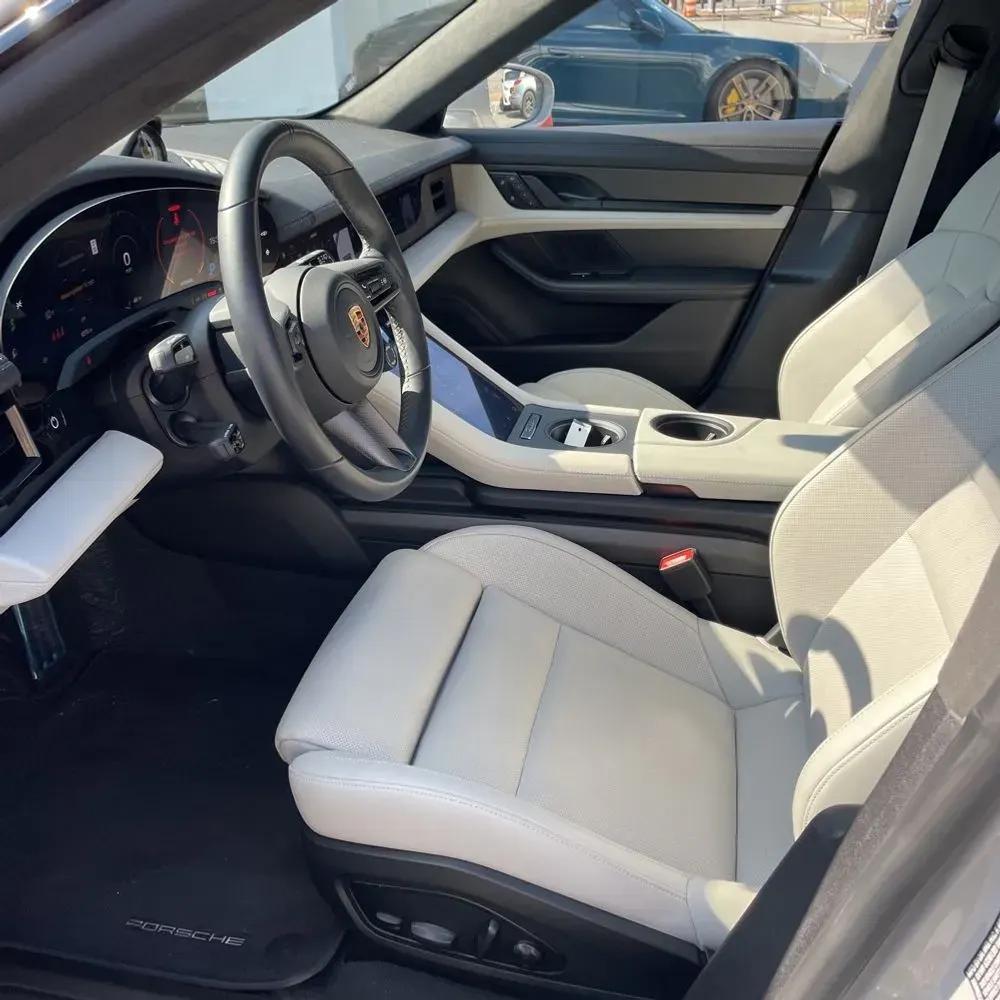 2024 Porsche Taycan GTS Sport Turismo