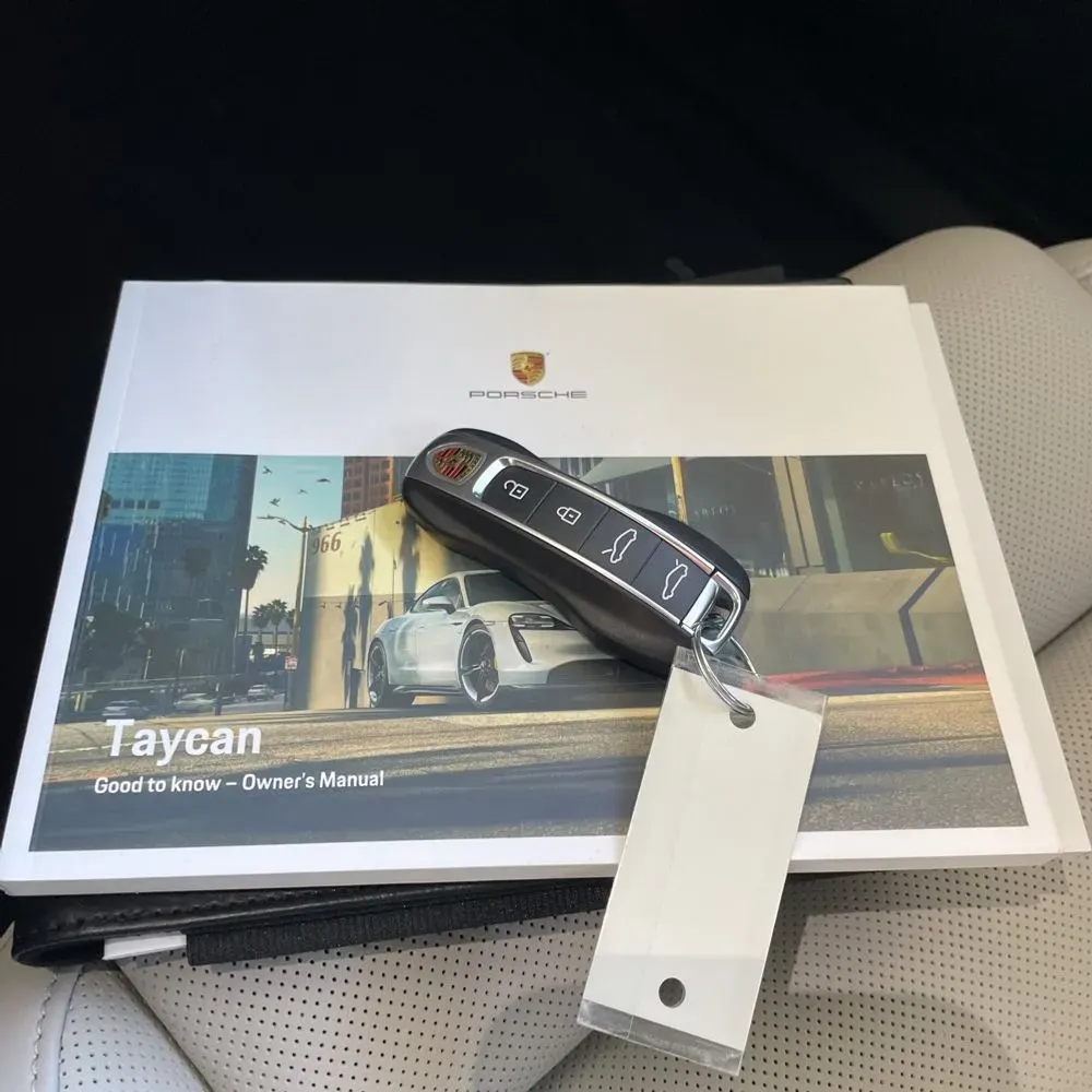 2024 Porsche Taycan GTS Sport Turismo