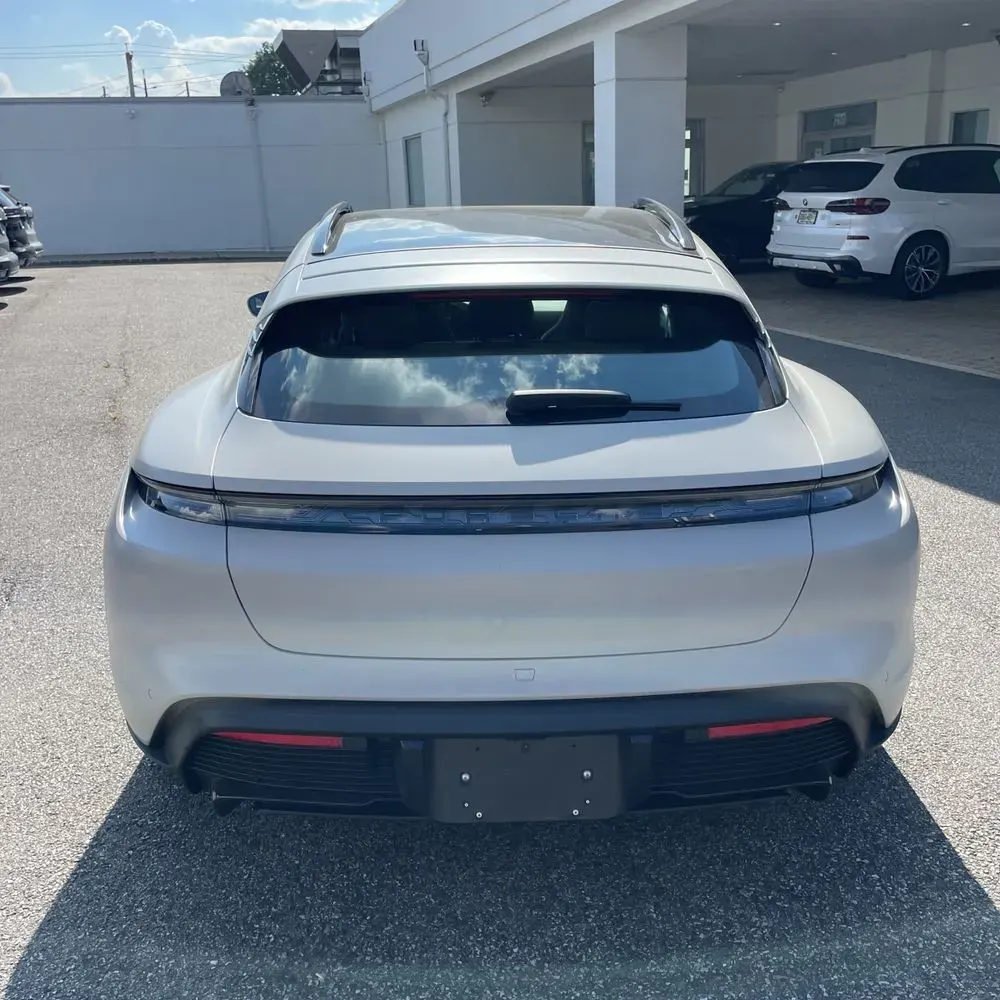2024 Porsche Taycan GTS Sport Turismo