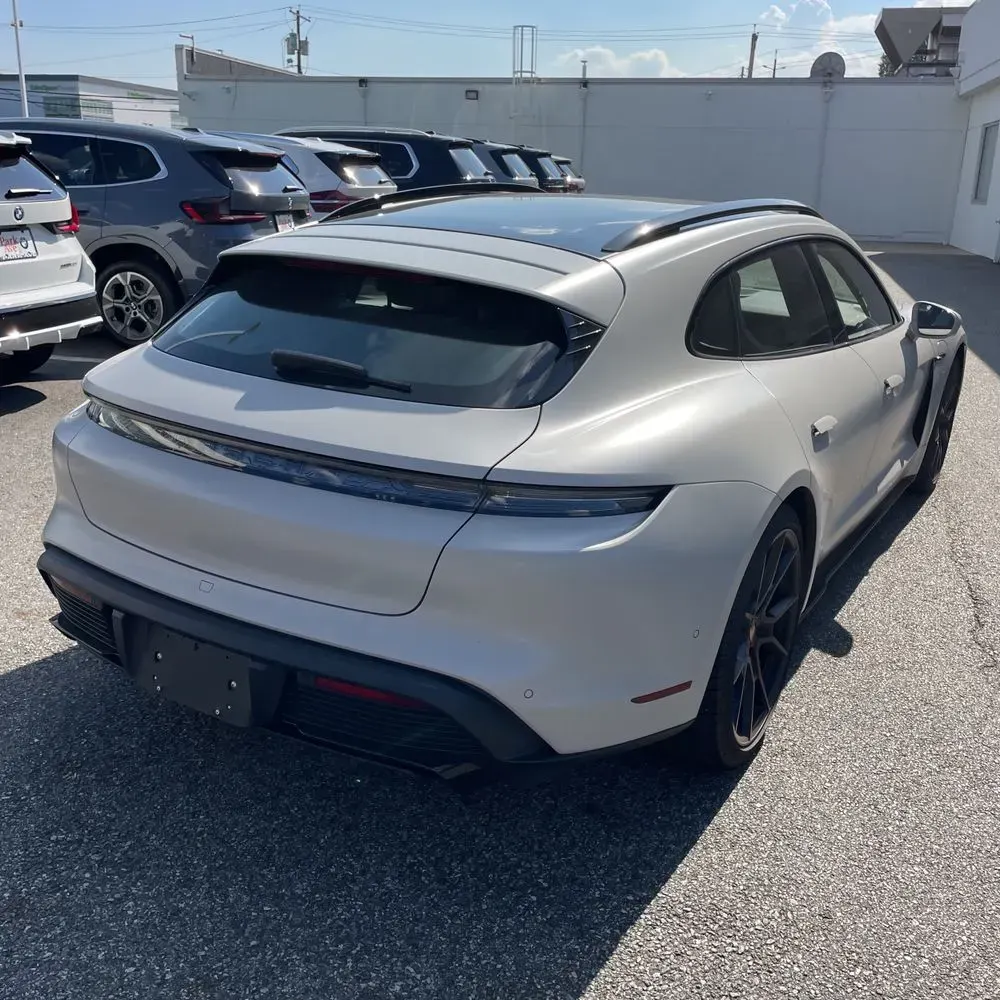 2024 Porsche Taycan GTS Sport Turismo
