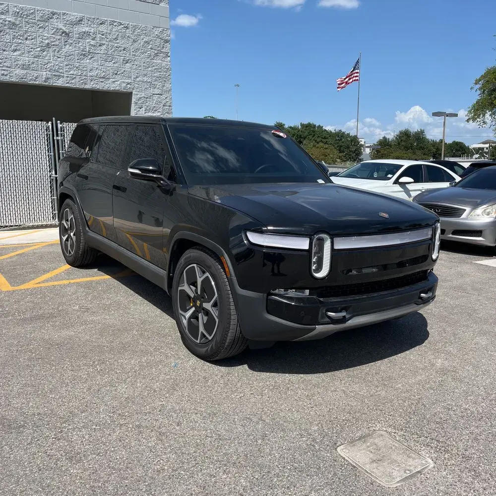2022 Rivian R1S Launch Edition