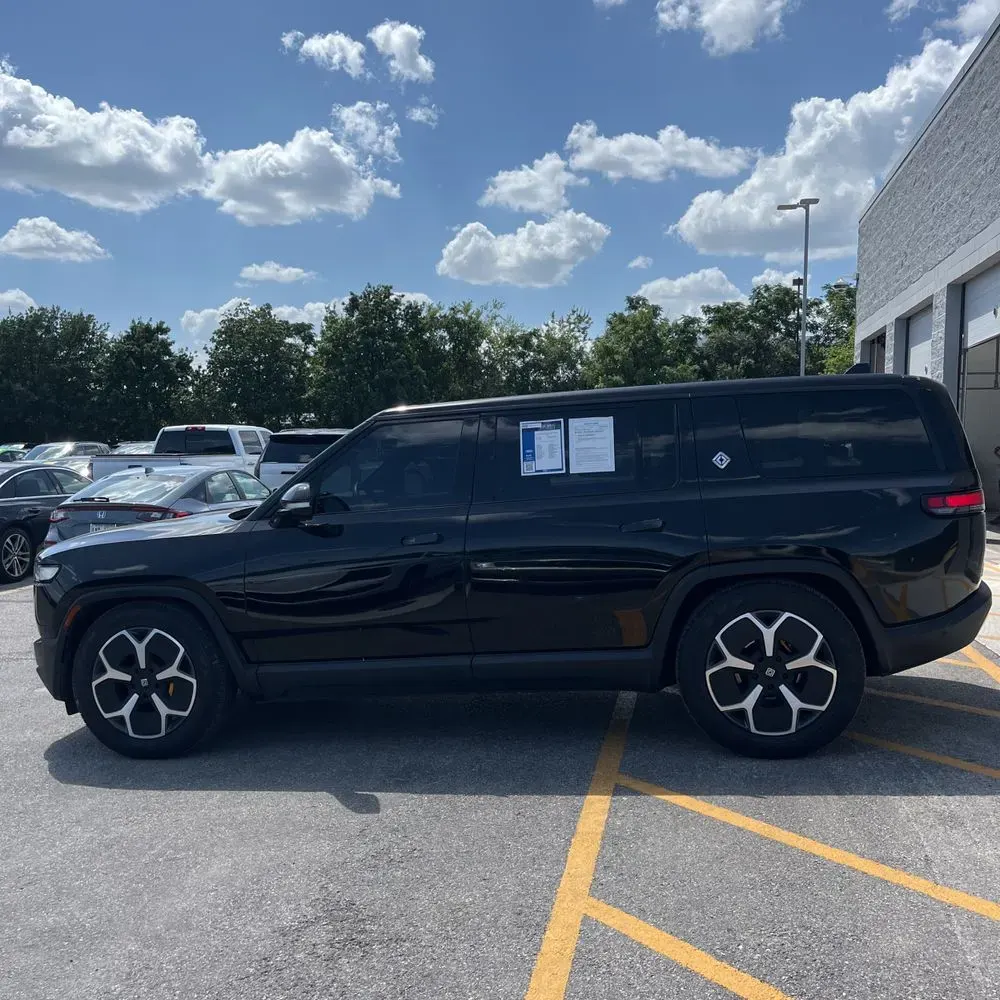 2022 Rivian R1S Launch Edition
