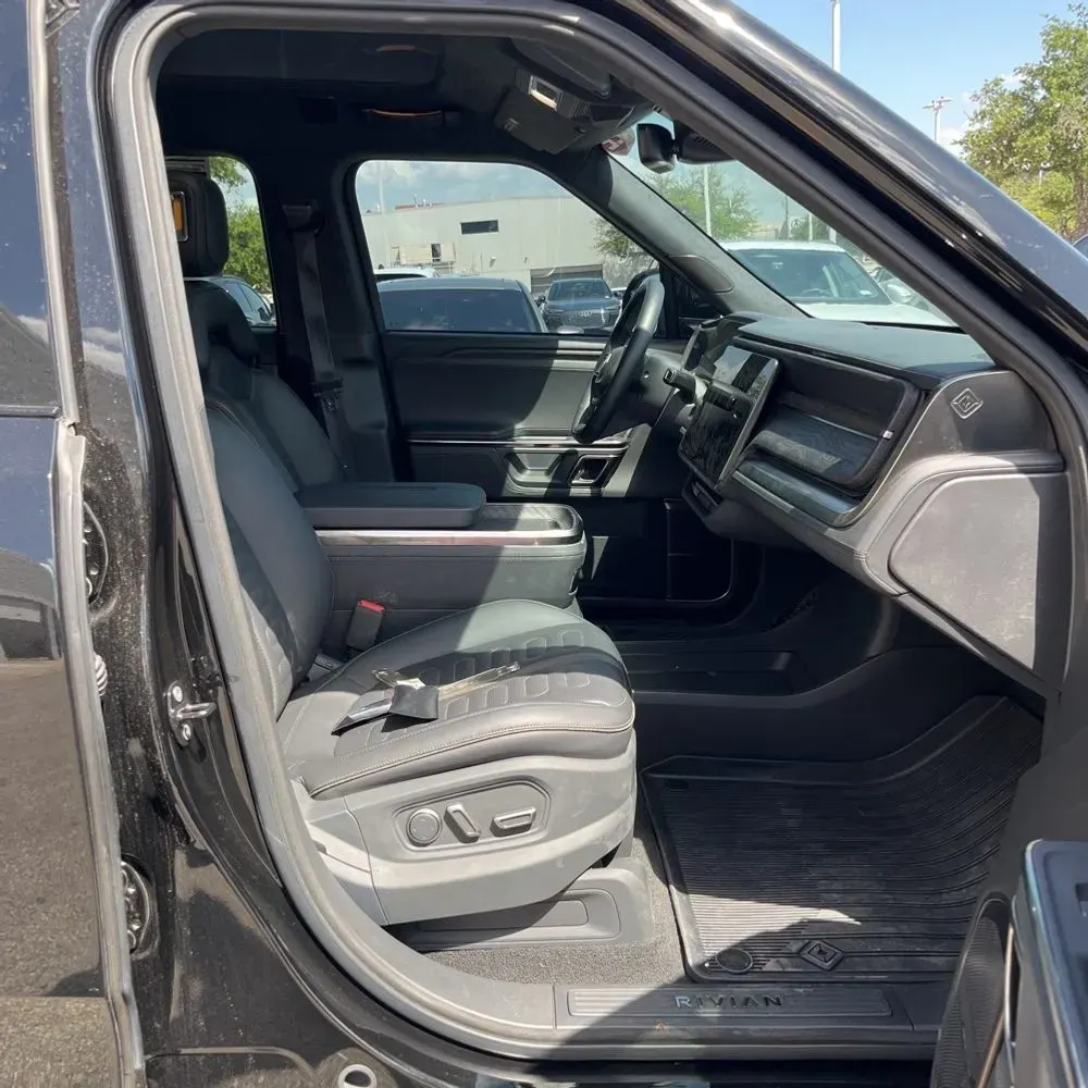 2022 Rivian R1S Launch Edition