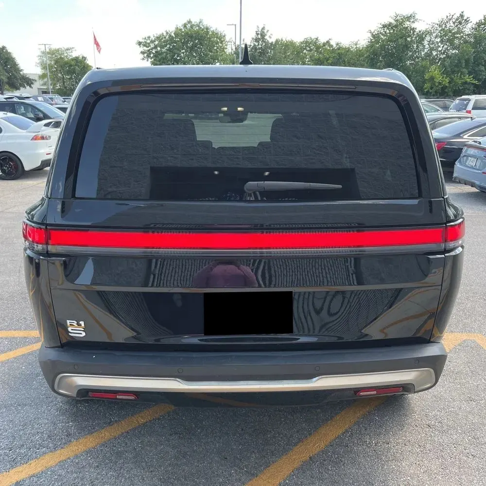 2022 Rivian R1S Launch Edition