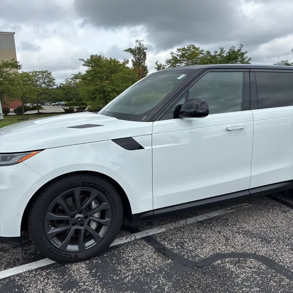 2024 Land Rover Range Rover Sport P360 SE