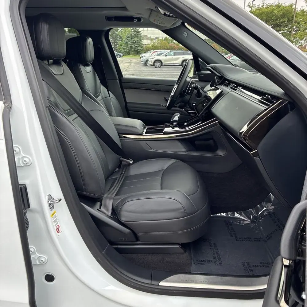 2024 Land Rover Range Rover Sport P360 SE