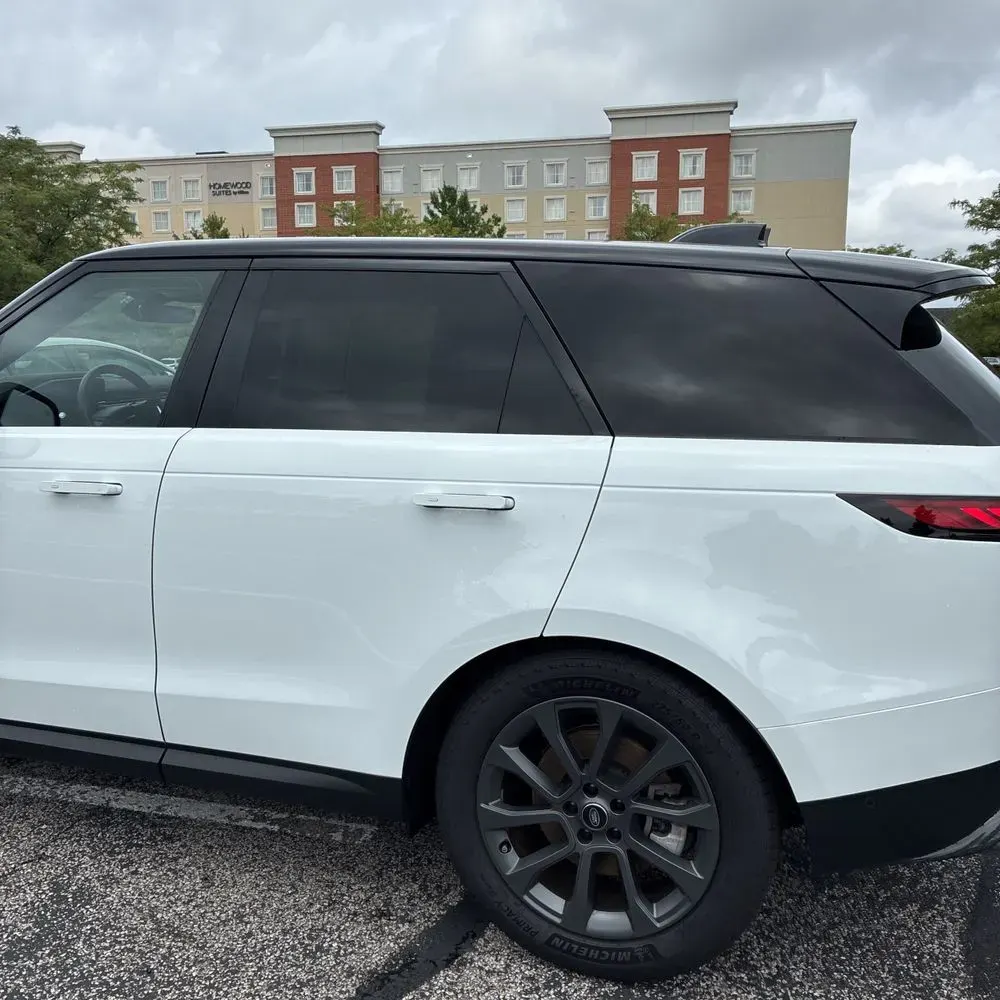 2024 Land Rover Range Rover Sport P360 SE