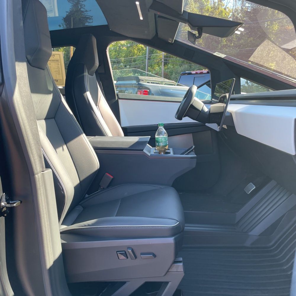 2024 Tesla Cybertruck Base