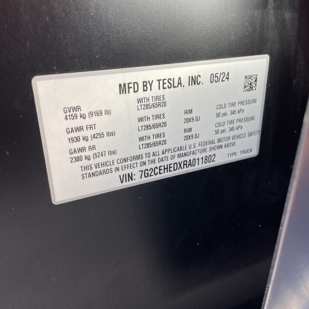 2024 Tesla Cybertruck Base