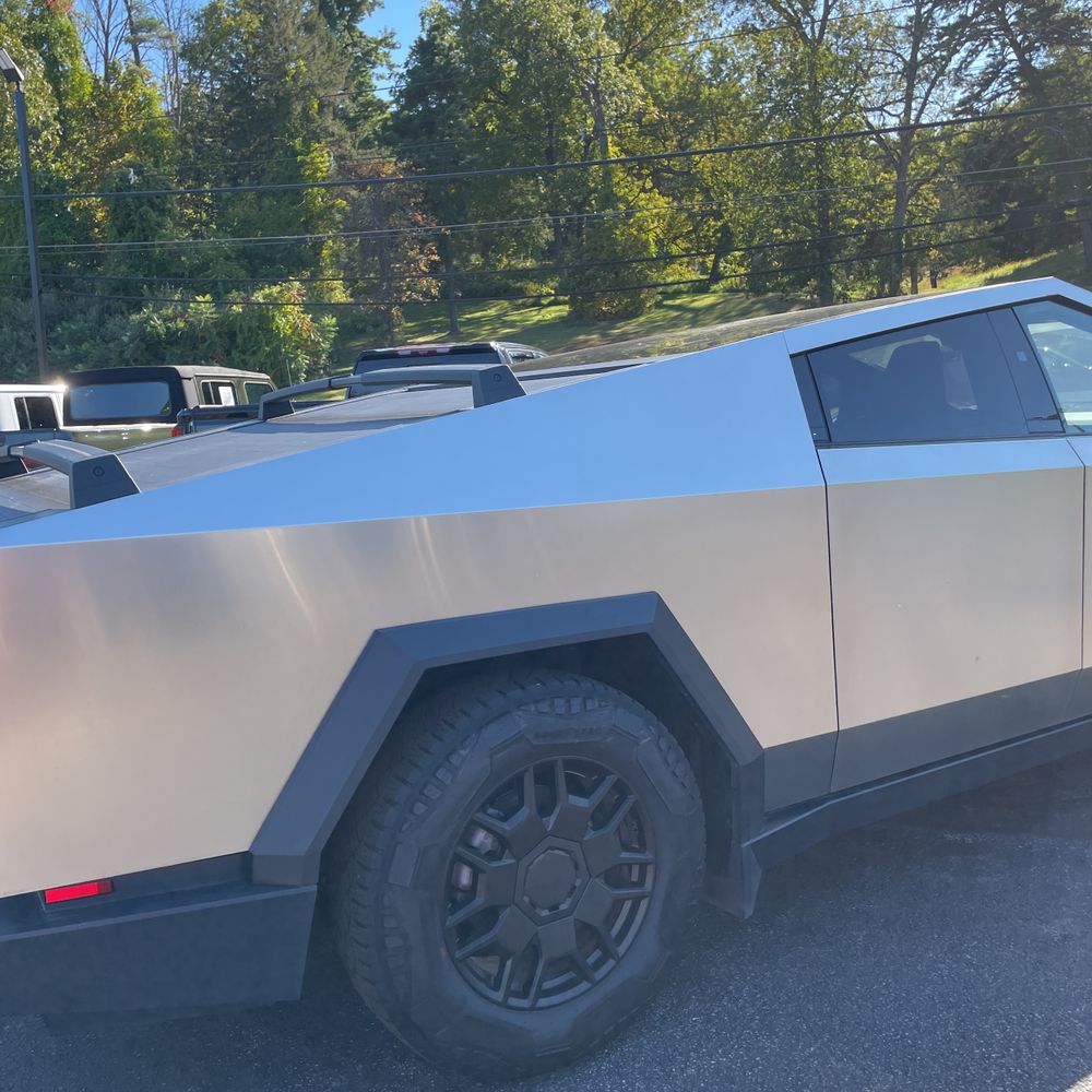 2024 Tesla Cybertruck Base