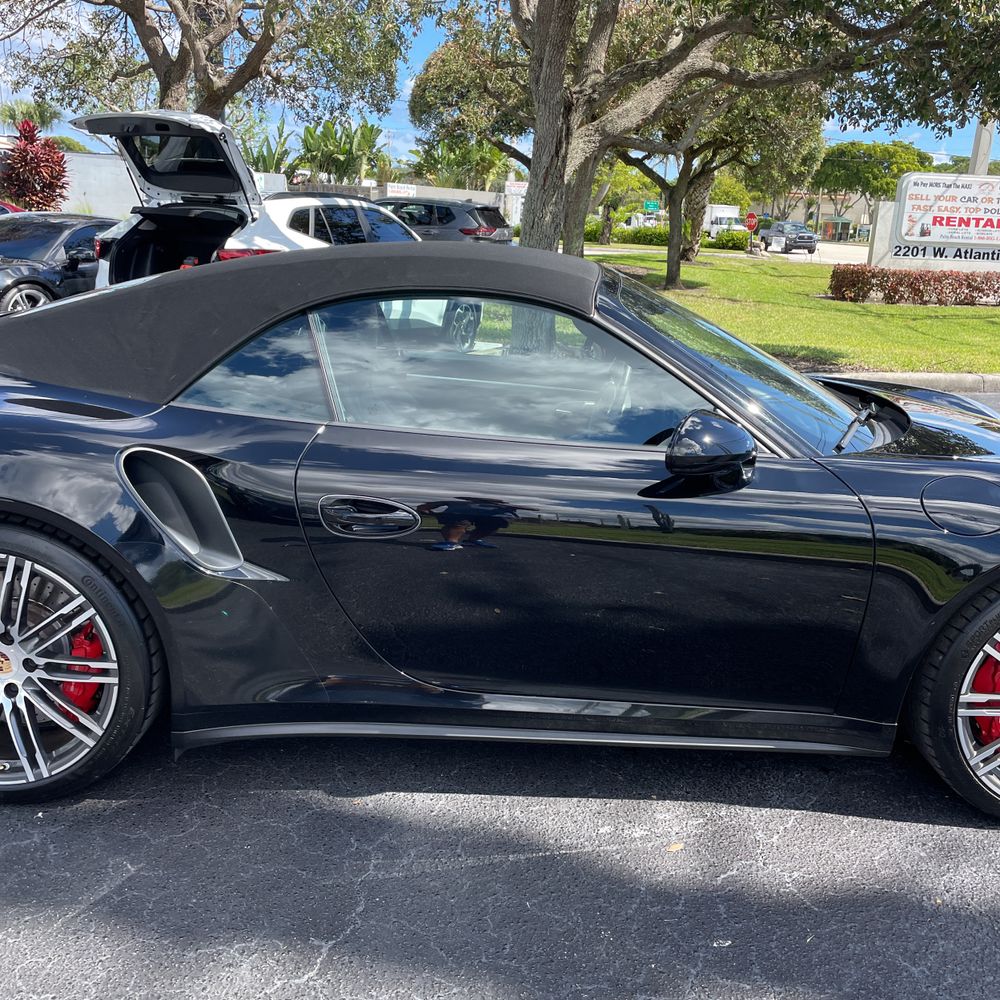 2014 Porsche 911 Carrera 4 Base