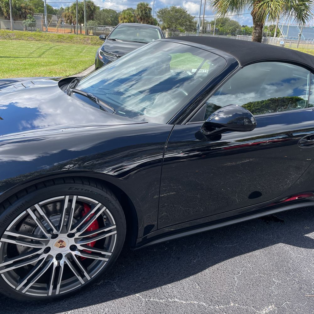 2014 Porsche 911 Carrera 4 Base