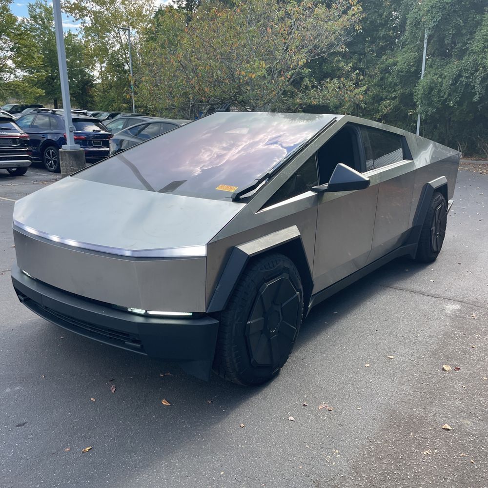 2024 Tesla Cybertruck Base