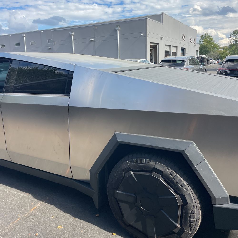 2024 Tesla Cybertruck Base