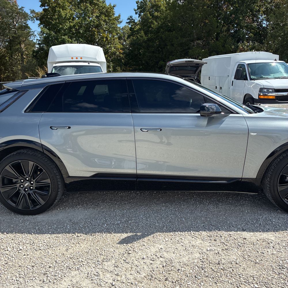 2024 Cadillac LYRIQ Sport 3