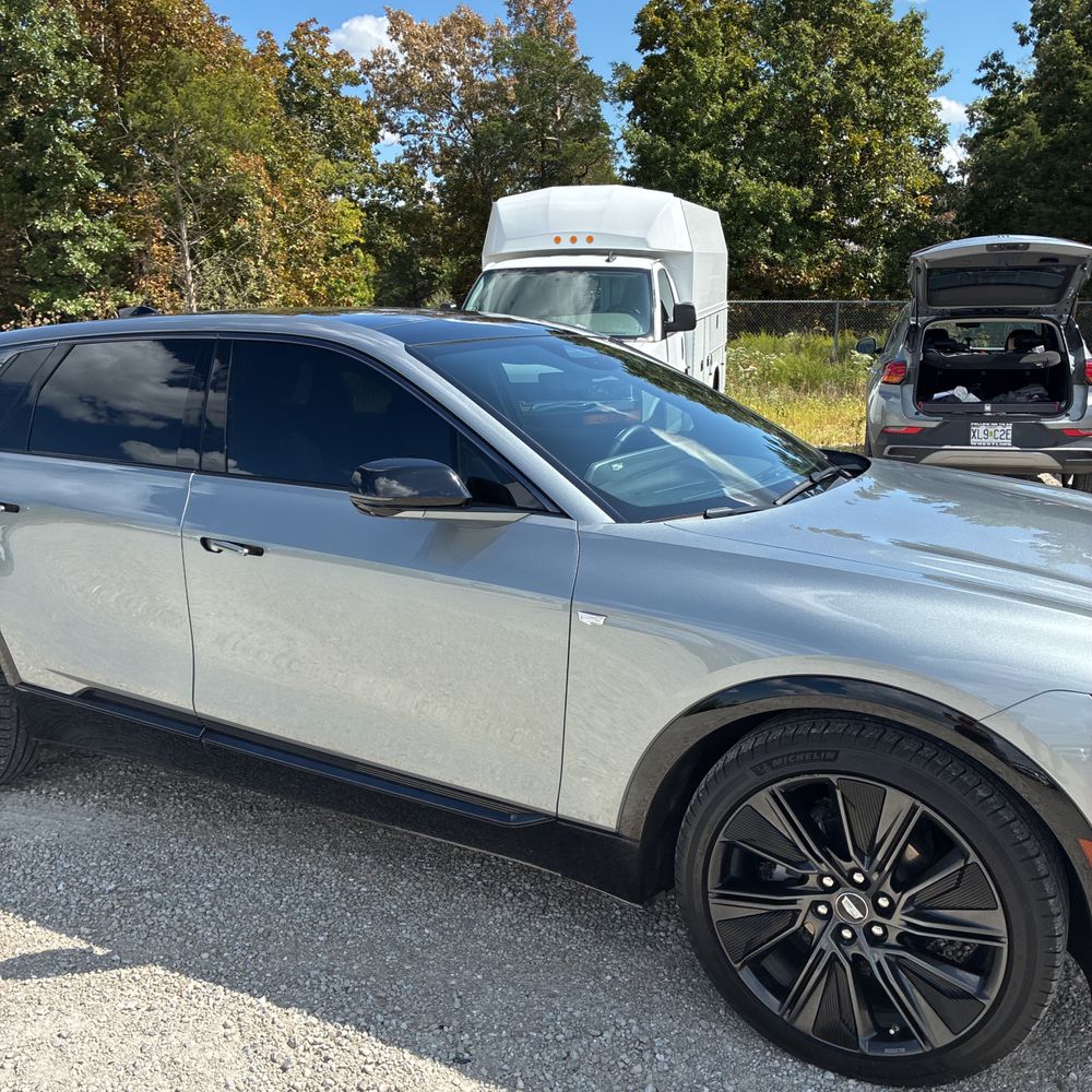 2024 Cadillac LYRIQ Sport 3