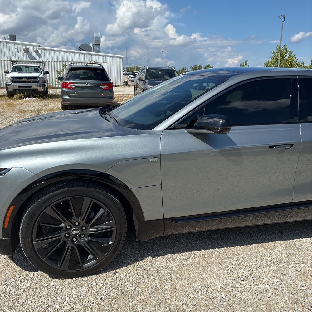 2024 Cadillac LYRIQ Sport 3