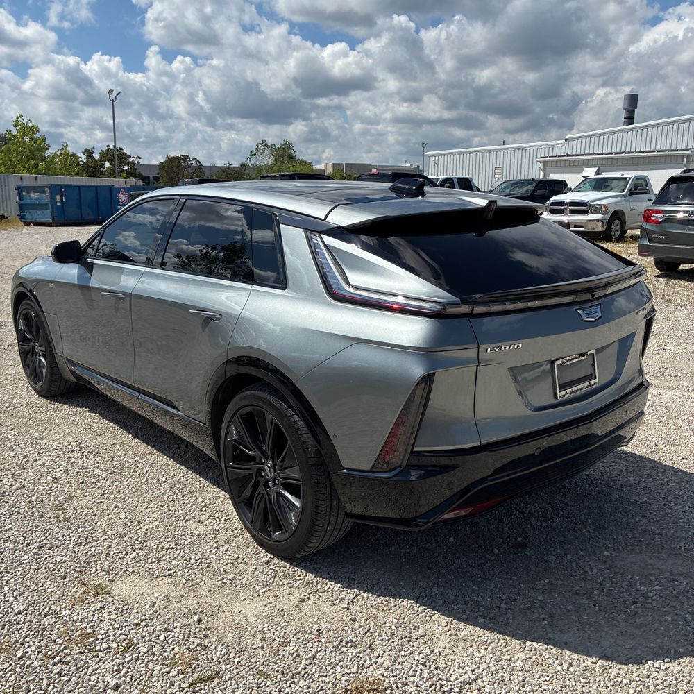2024 Cadillac LYRIQ Sport 3