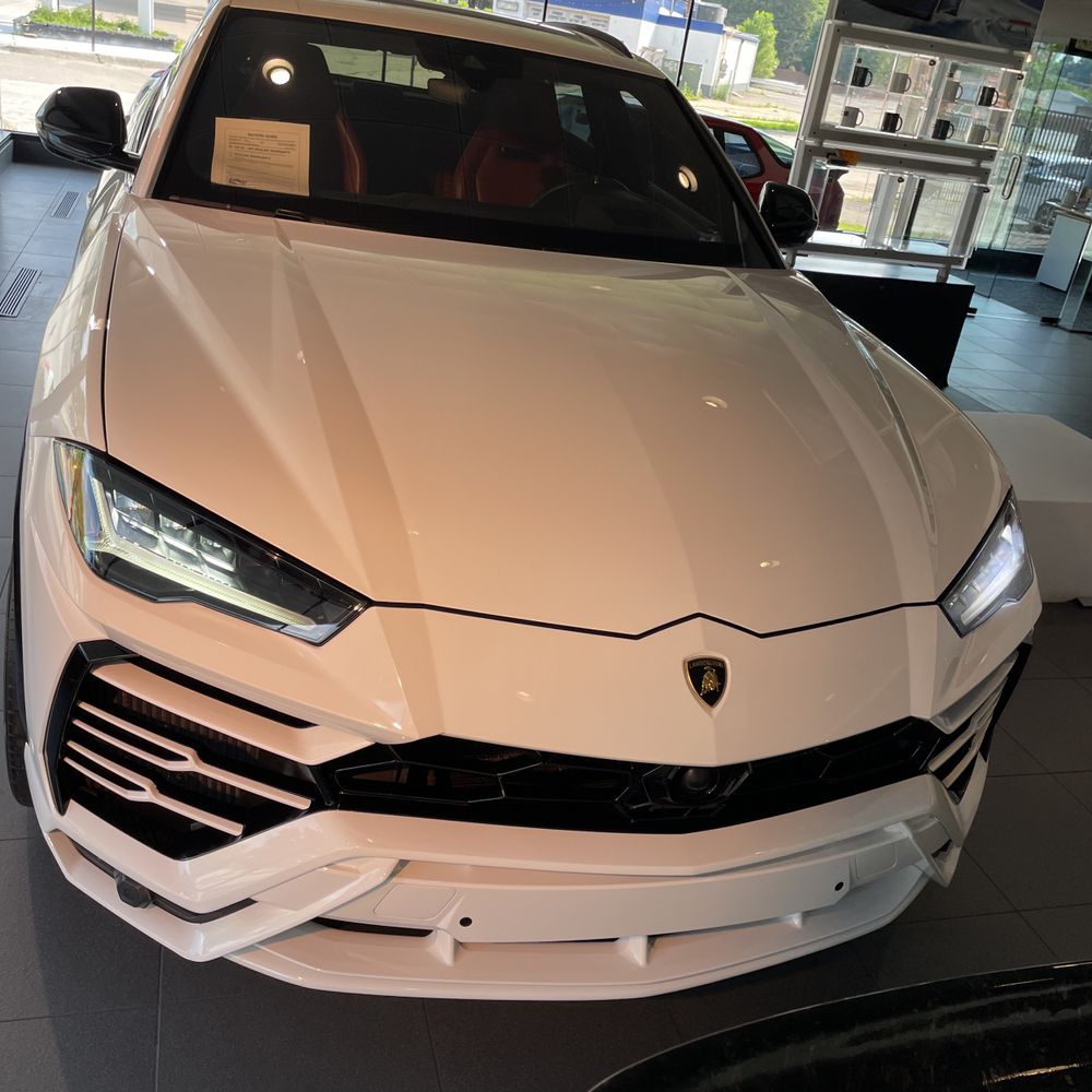 2019 Lamborghini Urus Base