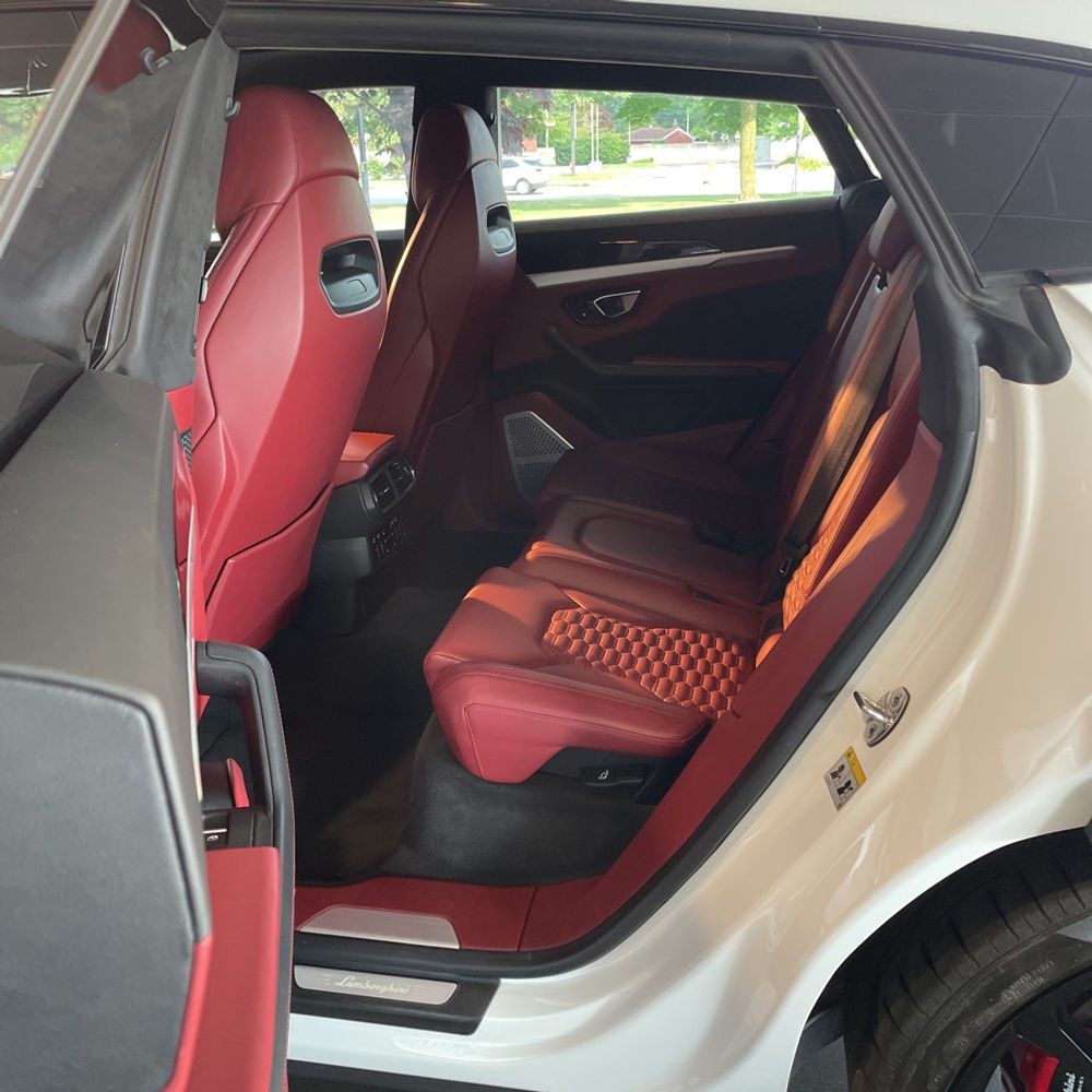 2019 Lamborghini Urus Base