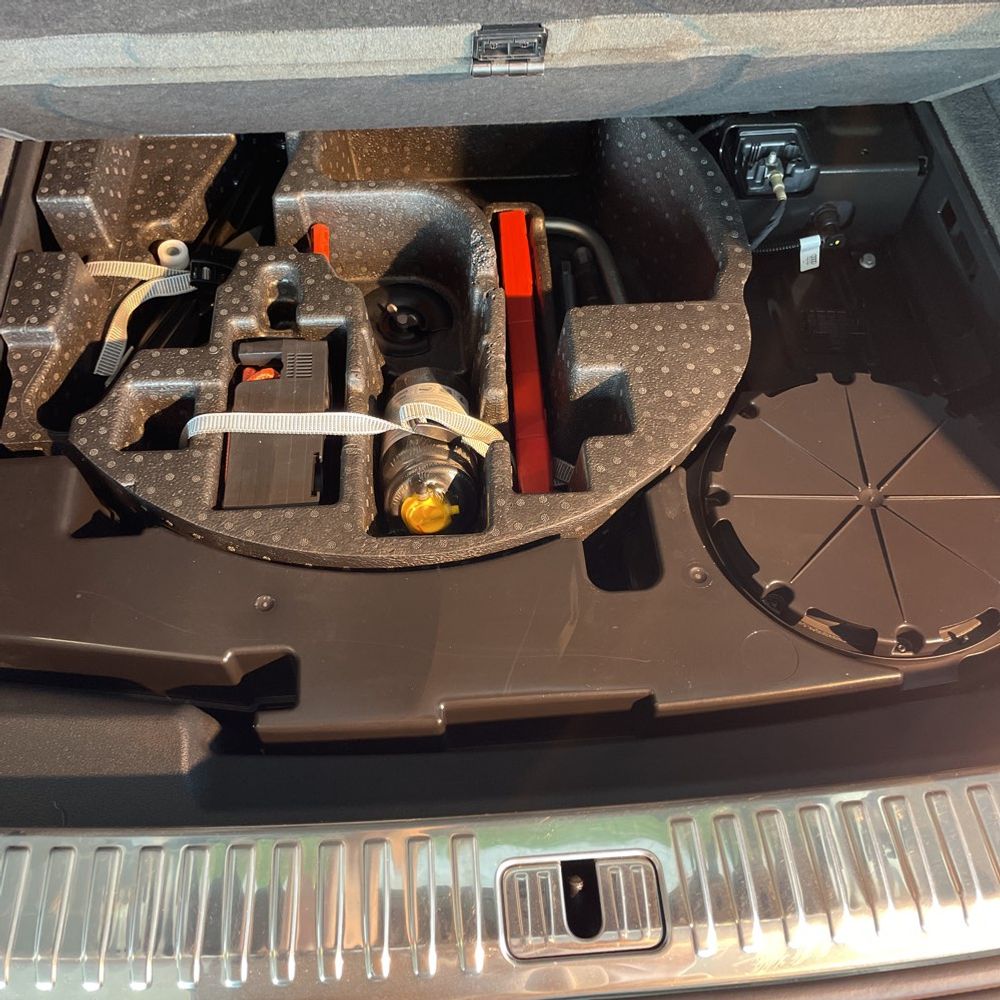 2019 Lamborghini Urus Base