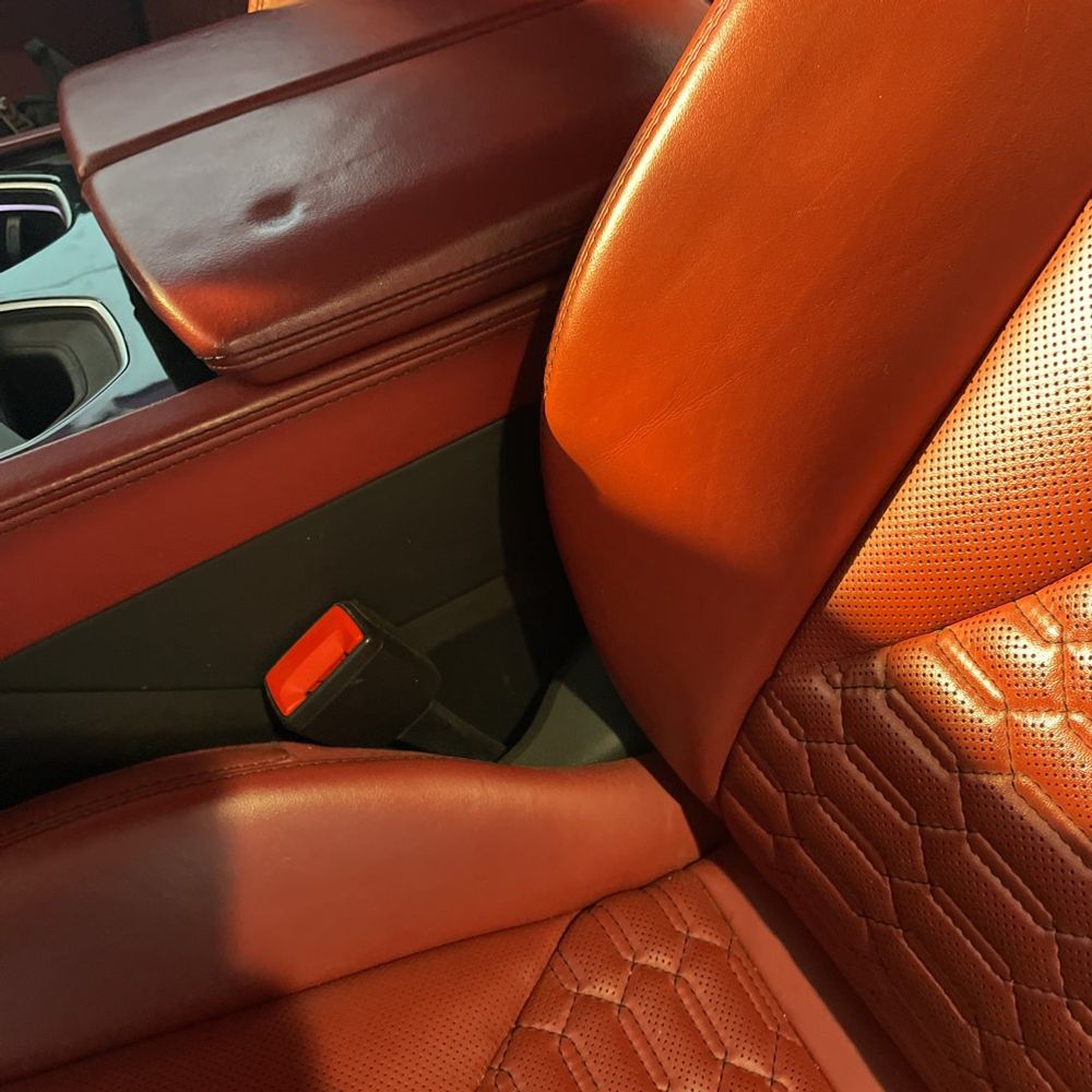 2019 Lamborghini Urus Base