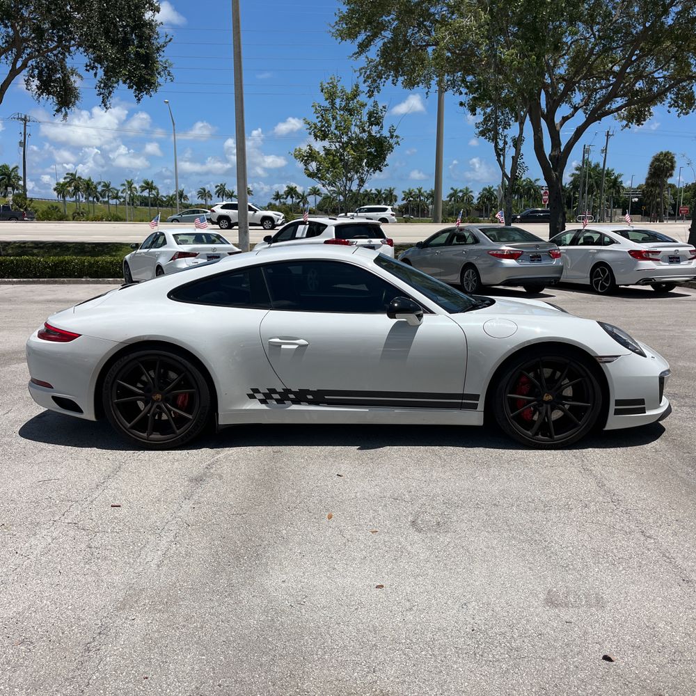 2017 Porsche 911 Carrera 2 S