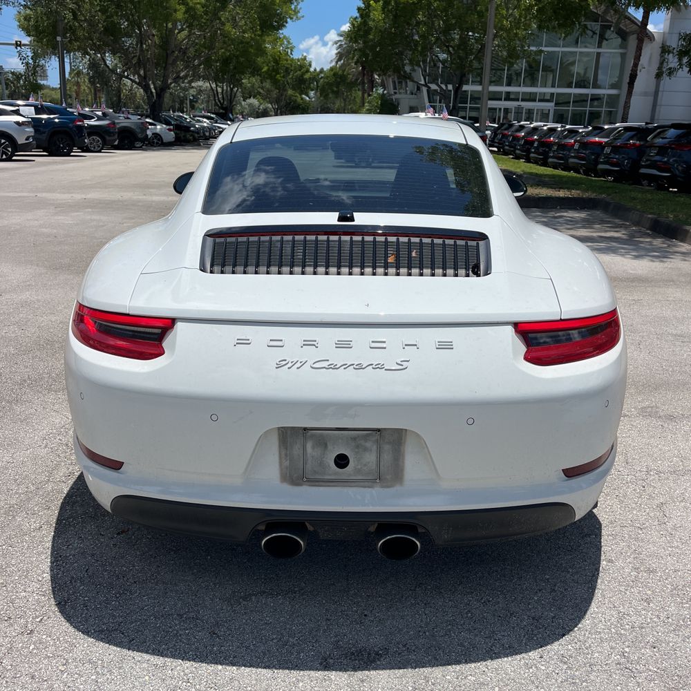 2017 Porsche 911 Carrera 2 S