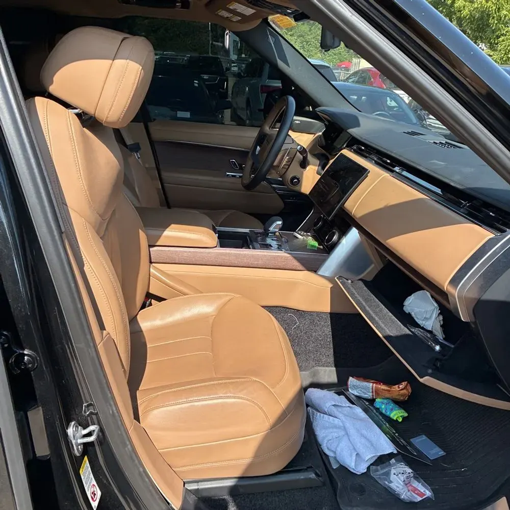 2023 Land Rover Range Rover SE