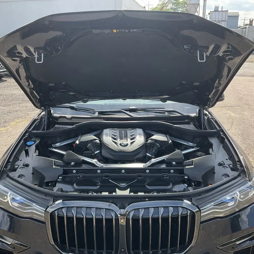 2021 BMW X7 M50i
