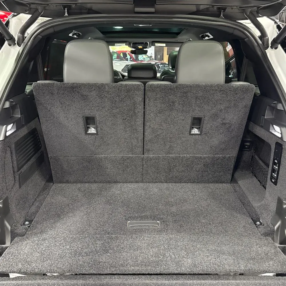 2023 Land Rover Range Rover P530 SE LWB