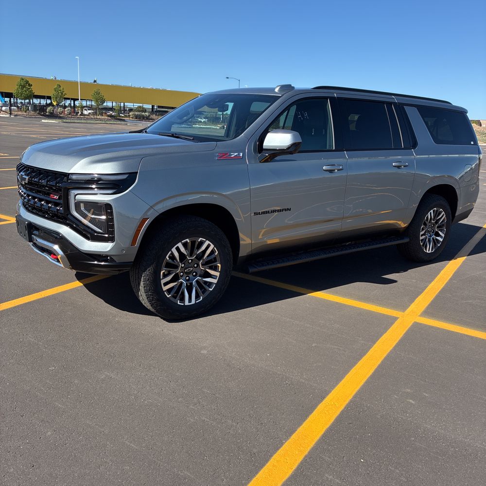 2025 Chevrolet Suburban Z71