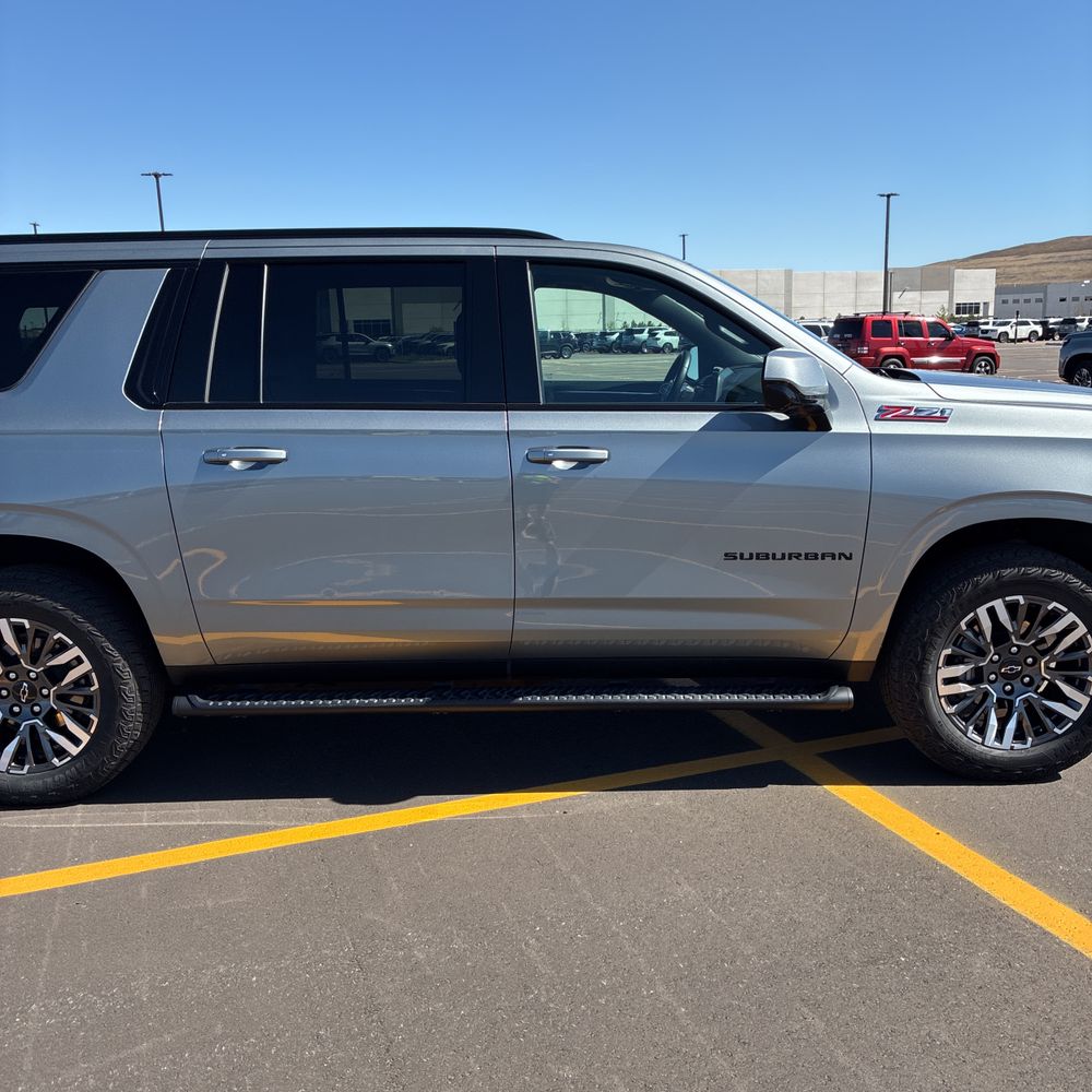 2025 Chevrolet Suburban Z71