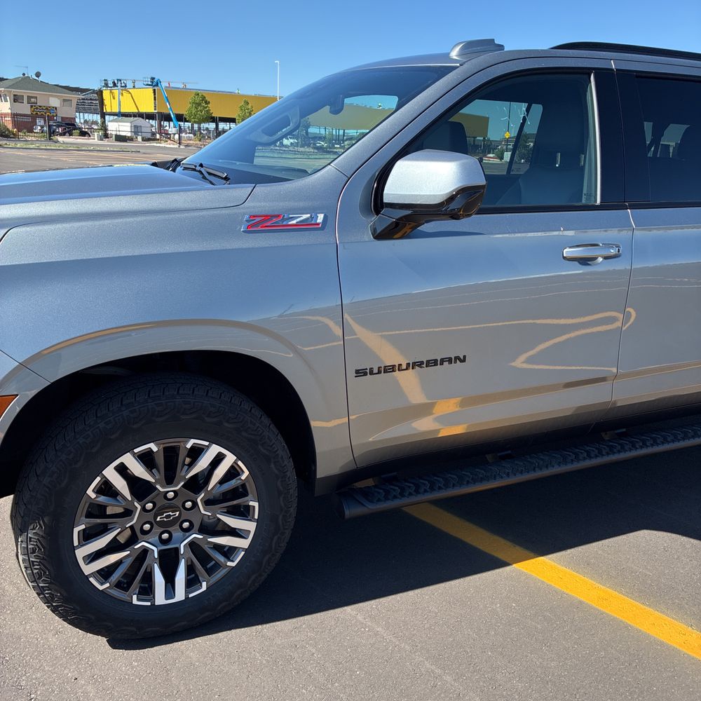 2025 Chevrolet Suburban Z71