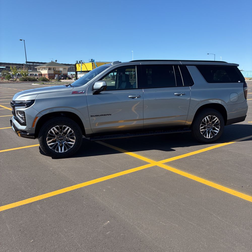2025 Chevrolet Suburban Z71