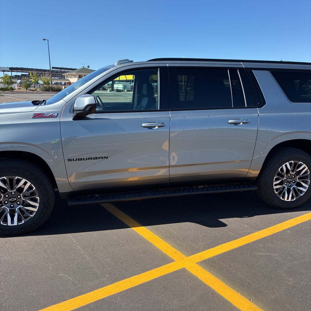 2025 Chevrolet Suburban Z71