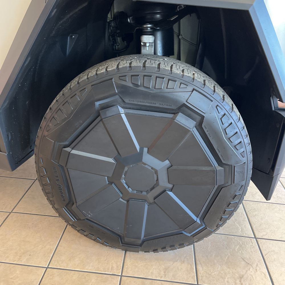 2024 Tesla Cybertruck CyberBeast