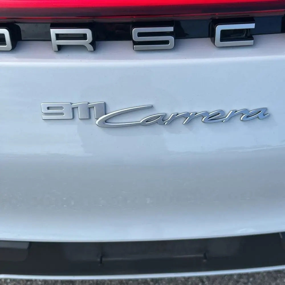 2023 Porsche 911 Carrera