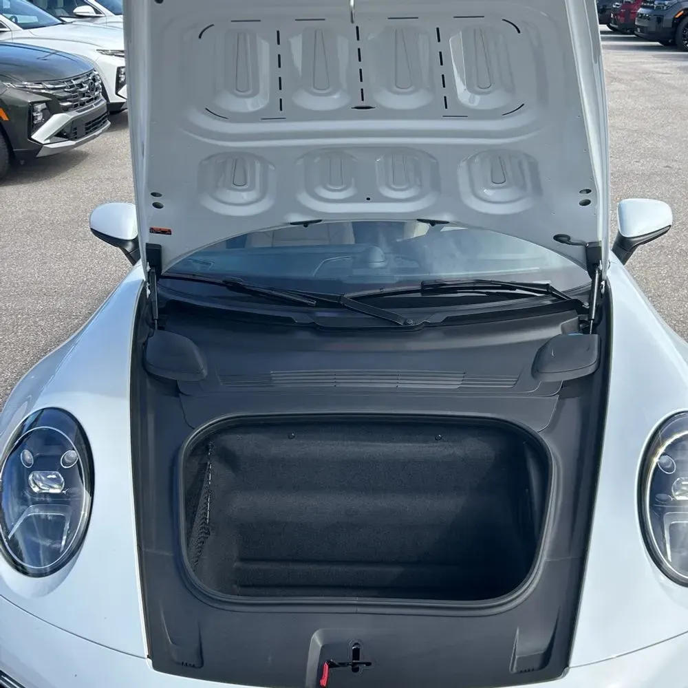 2023 Porsche 911 Carrera
