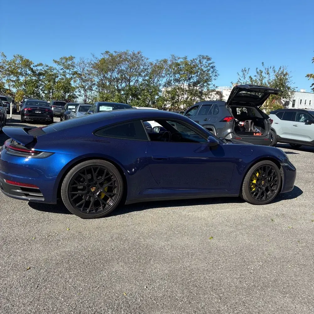 2020 Porsche 911 Carrera