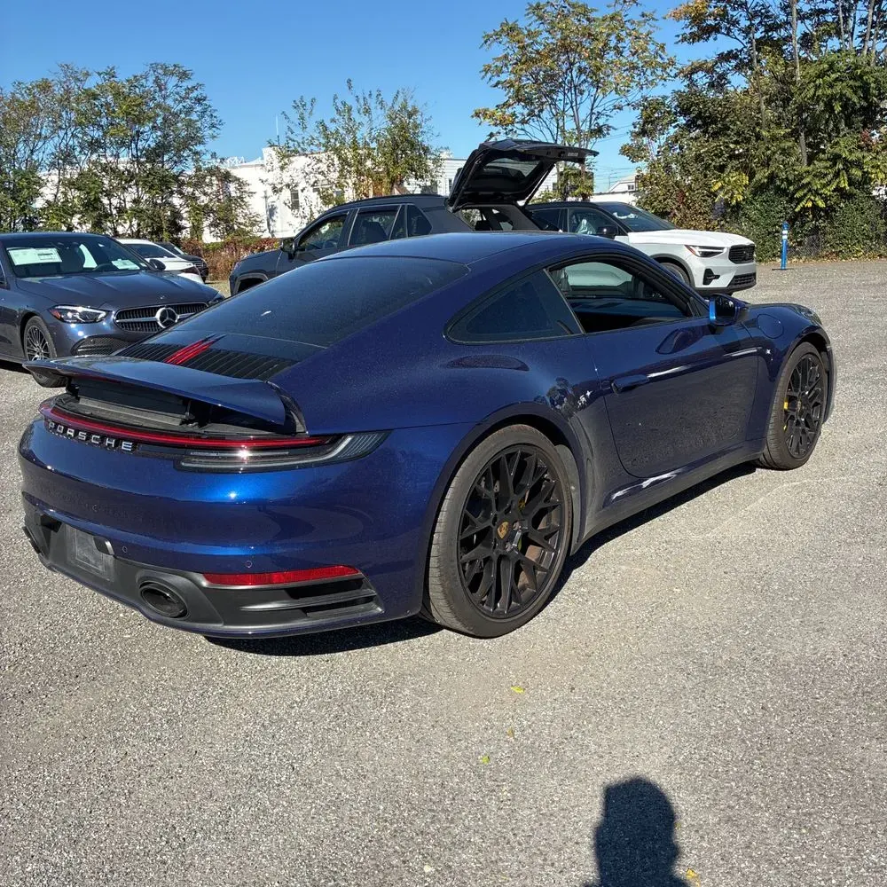 2020 Porsche 911 Carrera